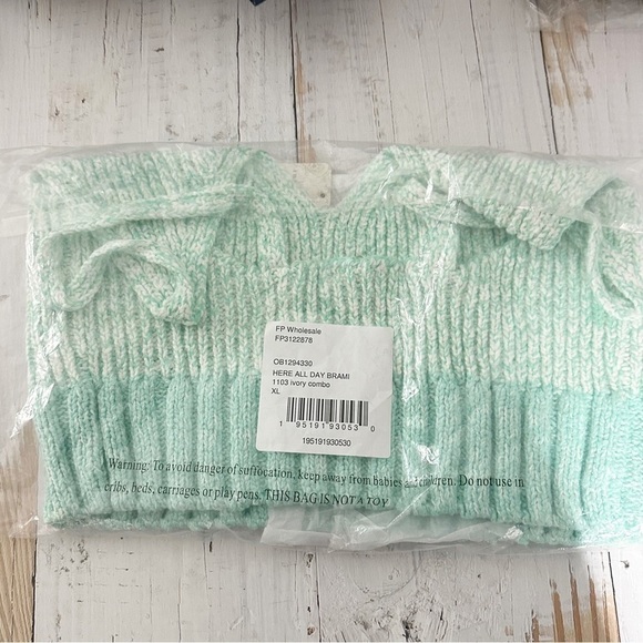 Free People Here All Day Brami Ribbed Crop Tank Ivory Combo Size XL - Picture 6 of 6